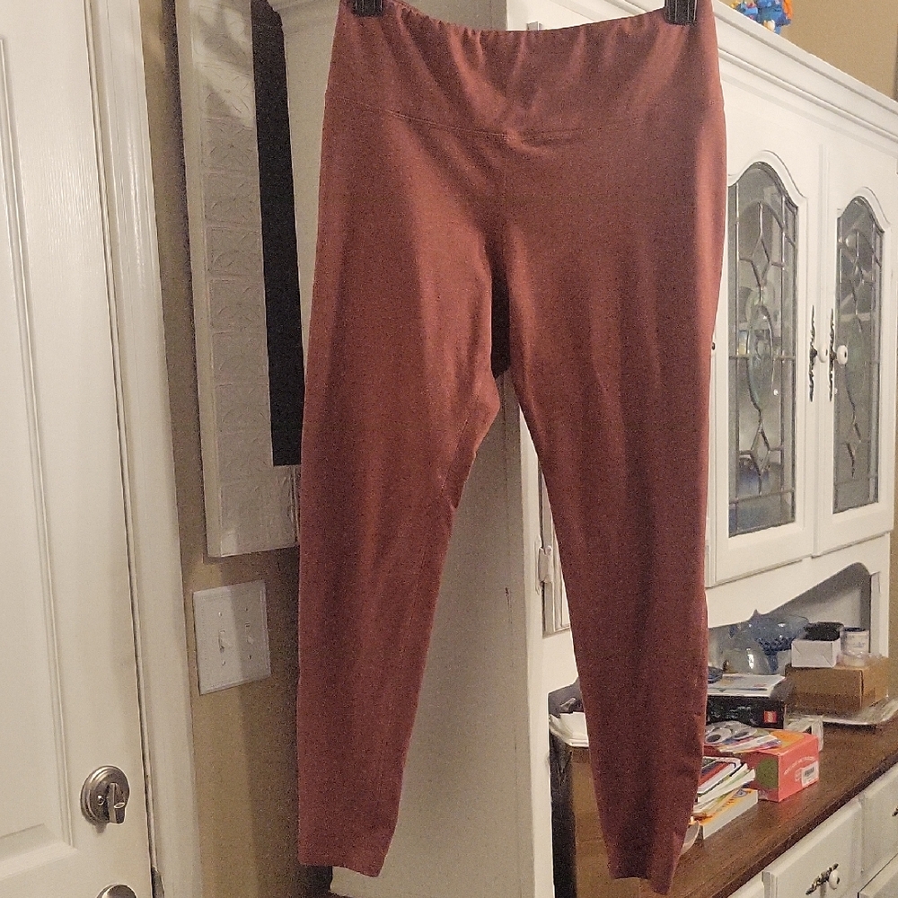 Old Navy Active CozeCore Leggings in Rust